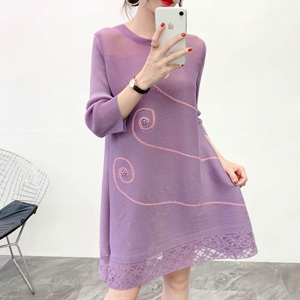 Women Pleated Oversized Dress Spring New Fashion Ethnic Style Plate Flower Loose Half Sleeve Dress 1 Women Pleated Oversized Dress Spring New Fashion Ethnic Style Plate Flower Loose Half Sleeve Dress