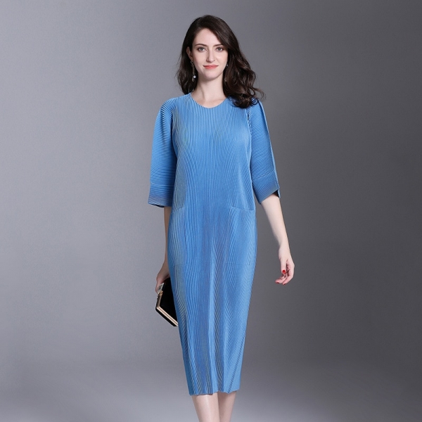 Winter Pleats Loose O-neck Half Sleeve Double Pockets Elastic Dress