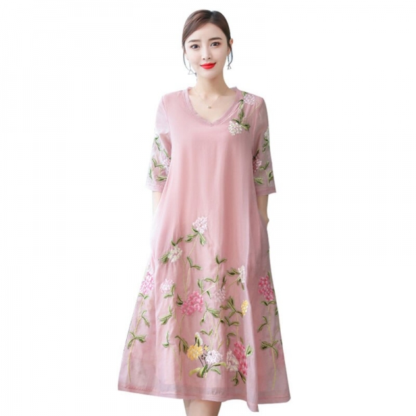 19 New National Style Women Vintage Embroidery Dresses Fashion Sweet Plus Size Half Sleeve Female Dresses Casual Loose Dresses