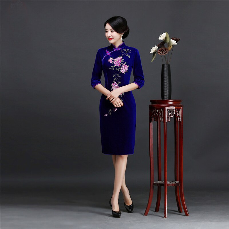 Brand New Designer Women’s Velour Qipao Plus Size 4XL Handmade Sequined Beads Chinese Dress Half Sleeve Short Cheongsam Dress