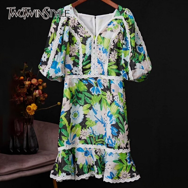 TWOTWINSTYLE Patchwork Lace Print Dresses For Female V Neck Lantern Half Sleeve High Waist Ruffle Dress Women Fashion Tide V Neck Lantern Half Sleeve High Waist Ruffle Dress