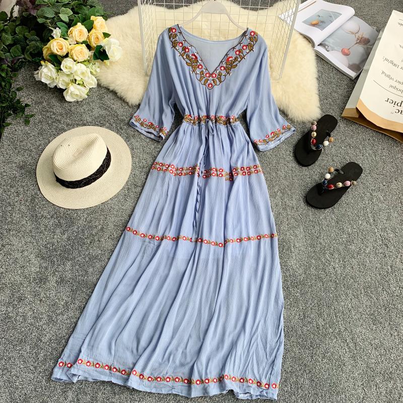 19 new fashion women's dresses Bohemian ethnic embroidery flower V-neck half sleeve tie dress summer 3 Bohemian ethnic embroidery flower V-neck half sleeve