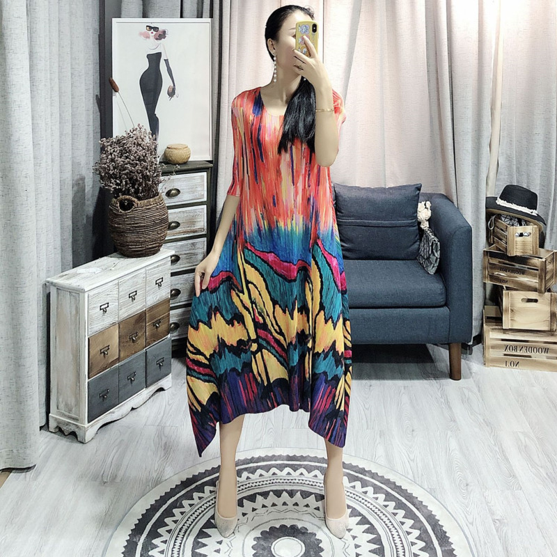 LANMREM  Spring Summer New Pleated Dress For Women Fashion Painting Fold Famale’s Half Sleeve Dress Loose Temperament YH686
