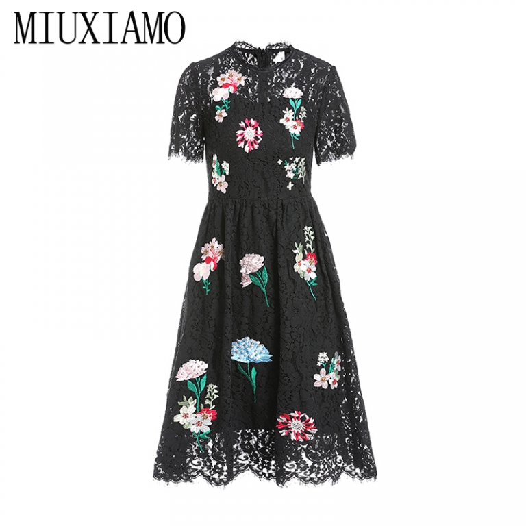 MIUXIMAO 19 New Fashion Runway Summer Dress Women's Retro Half Sleeve Flower Diamonds Embroidery Lace Vintage Dress vestidos
