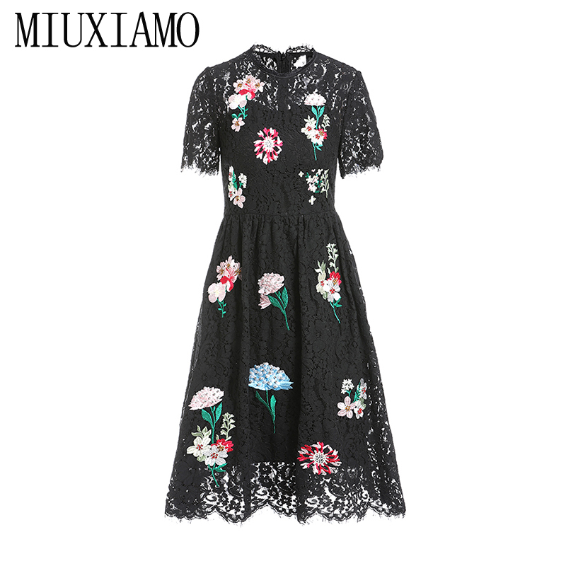 MIUXIMAO 19 New Fashion Runway Summer Dress Women’s Retro Half Sleeve Flower Diamonds Embroidery Lace Vintage Dress vestidos