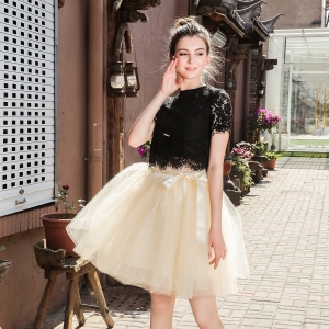 7-Layer Midi Tulle Skirt for Women – Fashionable Tutu Petticoat for Ball Gowns, Parties, and Special Occasions