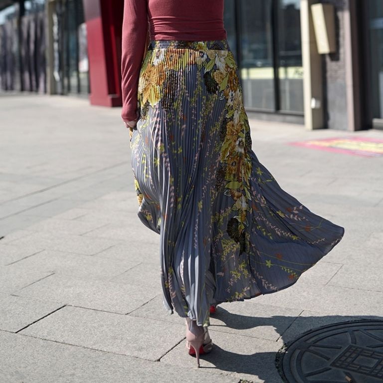 Chiffon Floral Printed Maxi Skirt - Your New Fashion Statement for Summer Parties - Image 3
