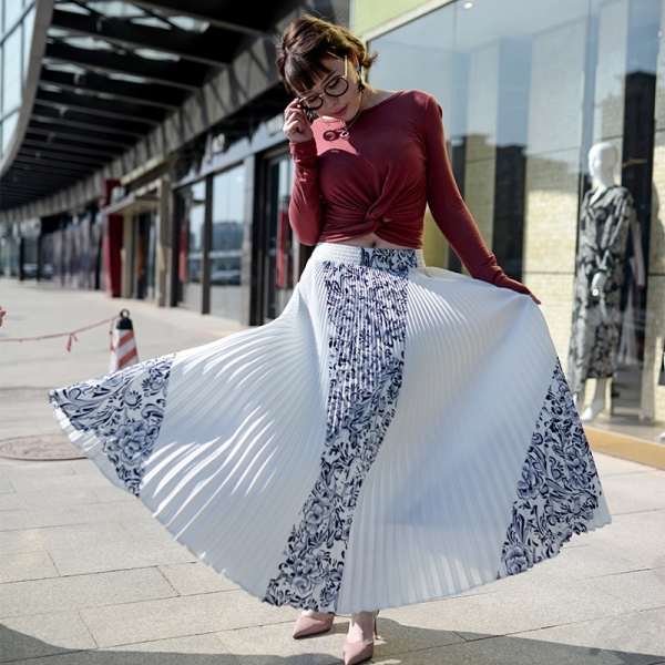 Vintage Print Elastic High Waist Korean Women Long Skirts Black White