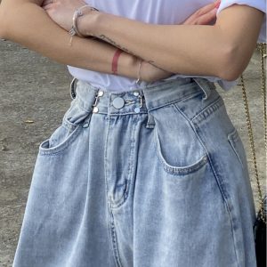 Denims For Ladies Vogue Straight Unfastened