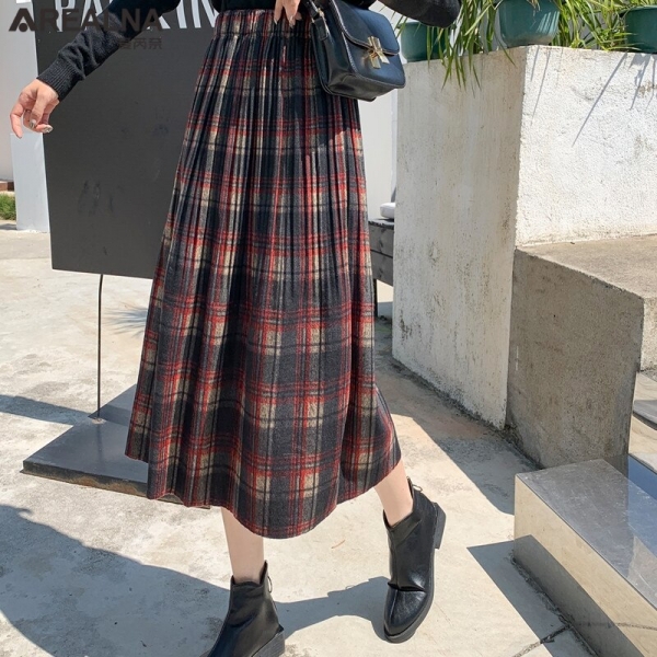 Korean Style Black School Pleated Skirt for Women Plaid Tweed Skirts Womens Long Skirts Womens Midi Skirt Checkered Tartan Skirt 3 AREALNA's Korean Black Pleated Skirt for Women