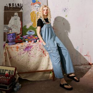 ELFSACK Blue Solid Ripped Hole Straight Casual Women Overall Denim Jeans 2020 Summer ELF Pocket Korean Ladies Daily Jumpsuits