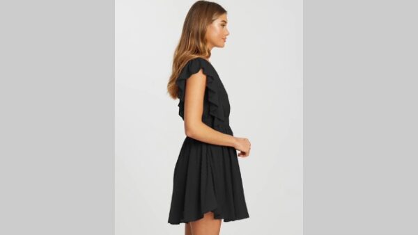 31dvk+yyhbL.SL1500 Women's Casual Summer V Neck Ruffle Sleeveless Stretchy